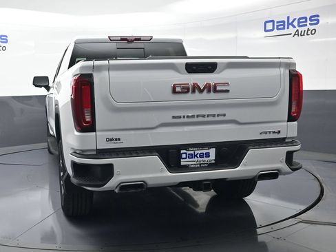 Used 2022 GMC Sierra 1500 AT4 w/ AT4 Premium Package AWD/4WD image 6