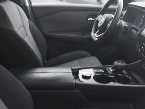 Used 2023 Nissan Rogue SV AWD/4WD image 4