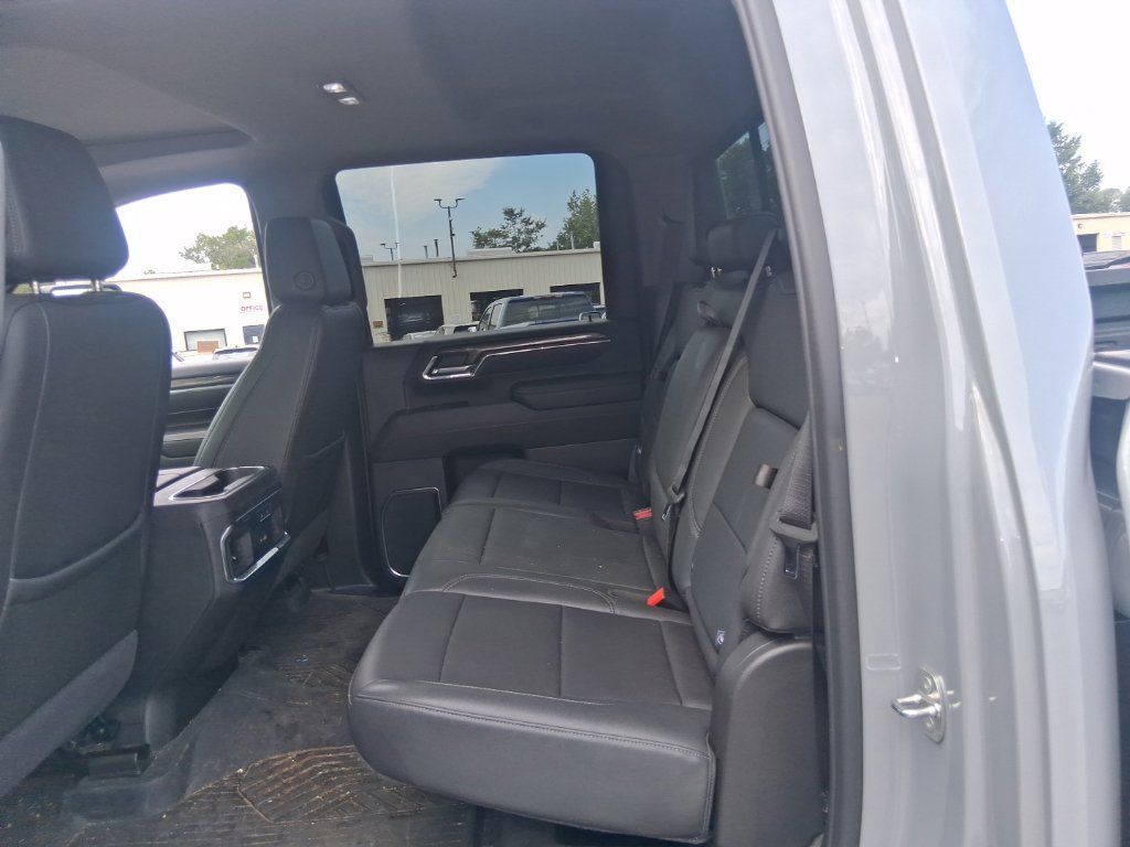 Used 2024 Chevrolet Silverado 2500 LTZ w/ LTZ Plus Package AWD/4WD image 16