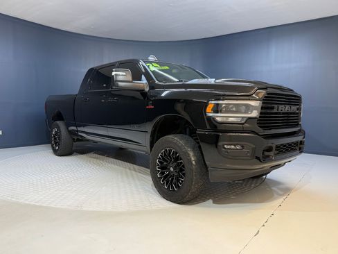 Used 2024 RAM 2500 Laramie w/ Night Edition image 7