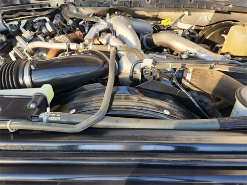 Used 2022 Ford F250 XLT w/ FX4 Off-Road Package image 30