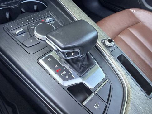 Used 2019 Audi A4 2.0T Premium FWD image 17