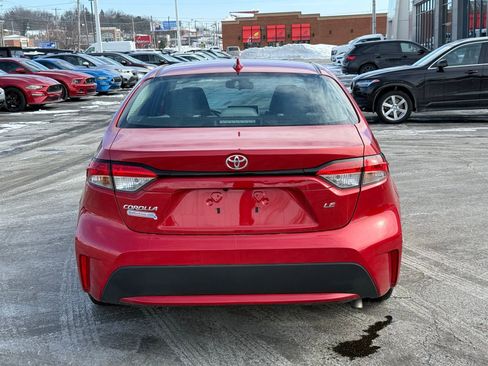 Used 2020 Toyota Corolla LE image 4