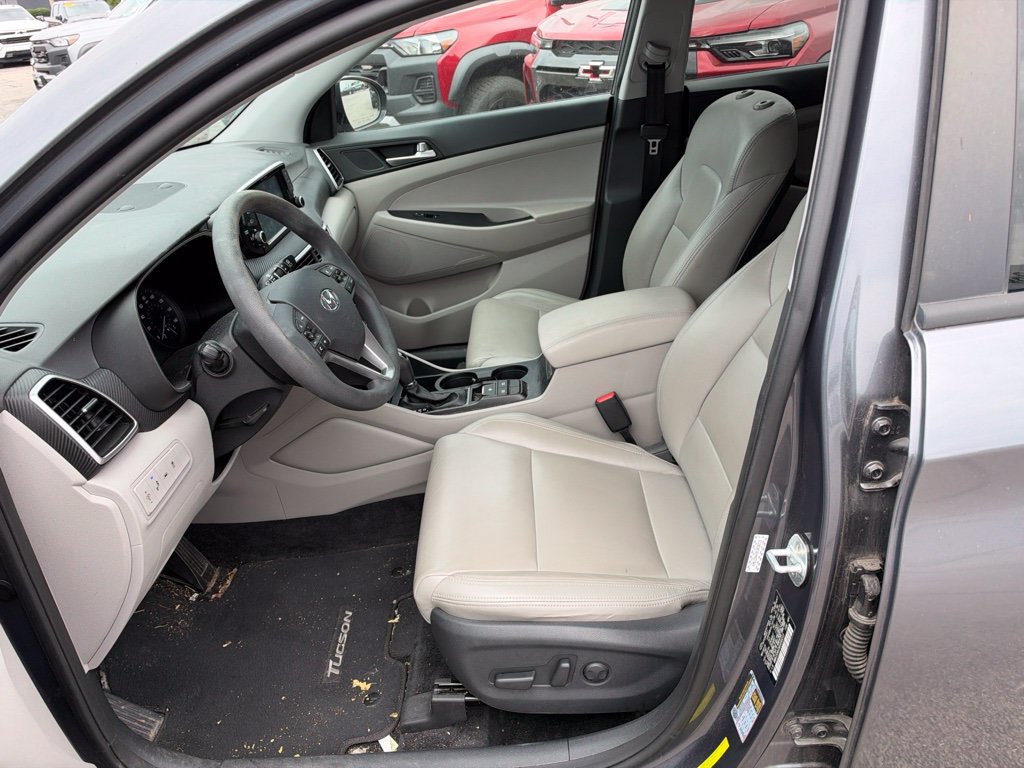 Used 2019 Hyundai Tucson Value FWD image 3