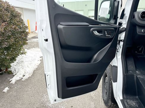 New 2026 Mercedes-Benz Sprinter 2500 image 14