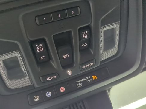 Used 2026 GMC Sierra 2500 AT4 w/ Technology Package AWD/4WD image 28