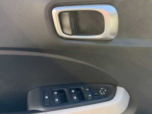 Certified 2026 Hyundai Venue SEL FWD image 13