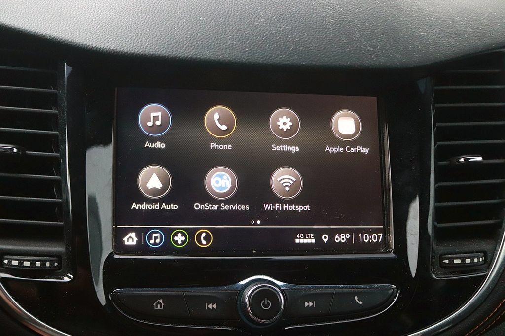 Used 2018 Chevrolet Trax Premier w/ Midnight Edition AWD/4WD image 24