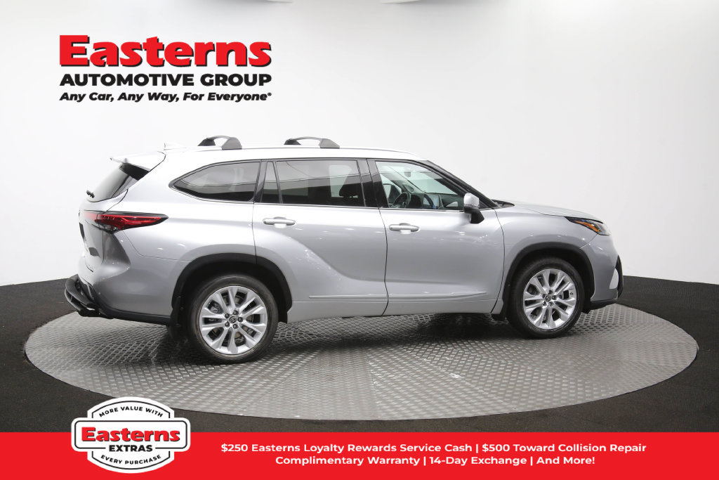 Used 2021 Toyota Highlander Limited AWD/4WD image 49