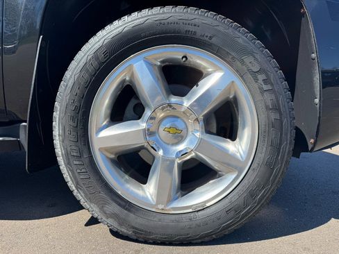 Used 2012 Chevrolet Suburban LTZ image 13