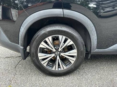 Used 2021 Nissan Rogue SV FWD image 17