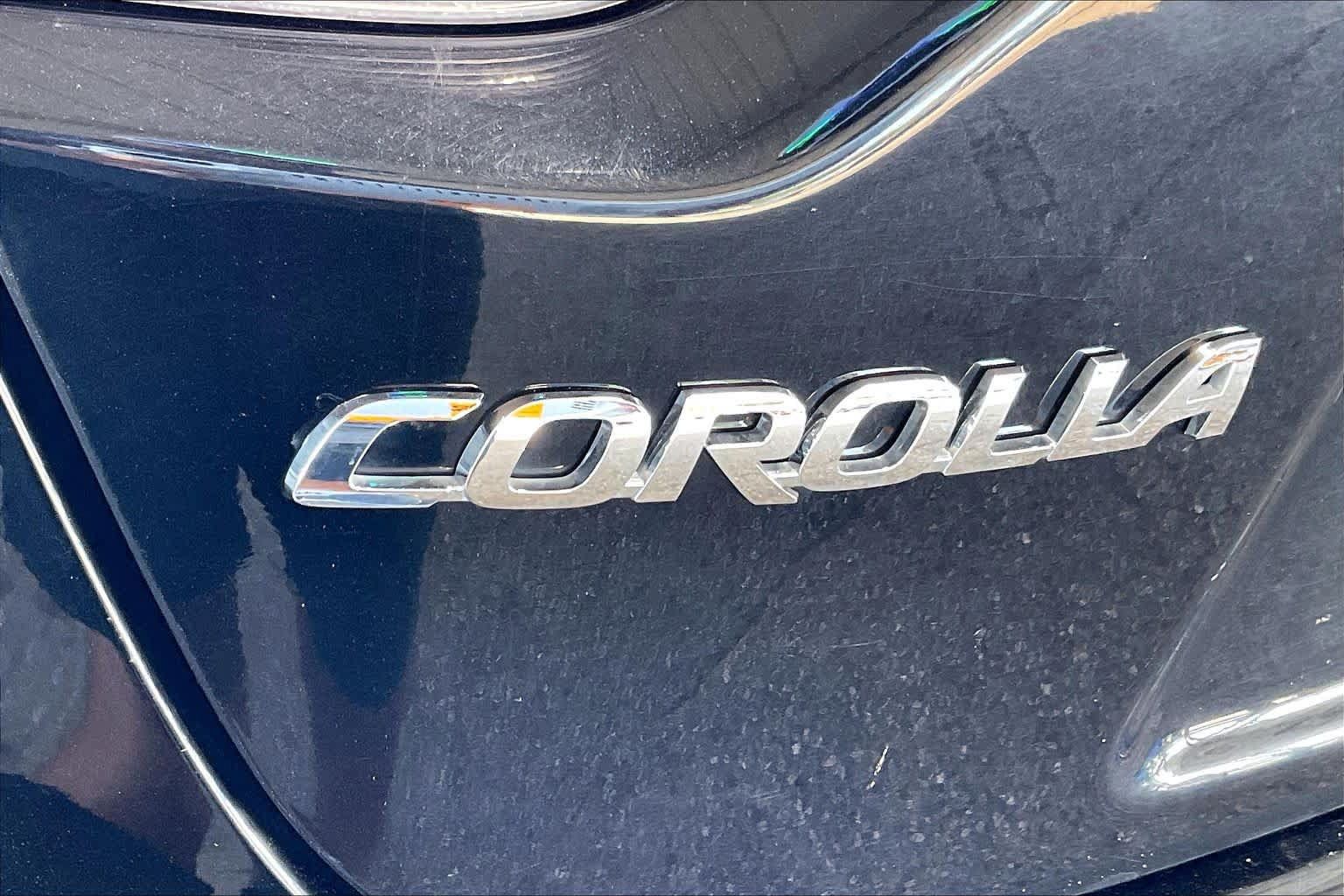 Used 2025 Toyota Corolla LE FWD image 10