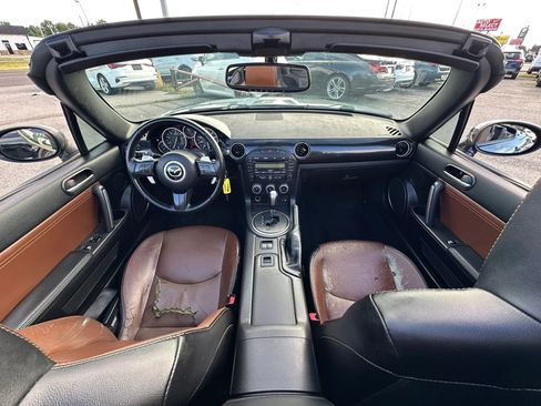 Used 2013 MAZDA MX-5 Miata Grand Touring RWD image 20
