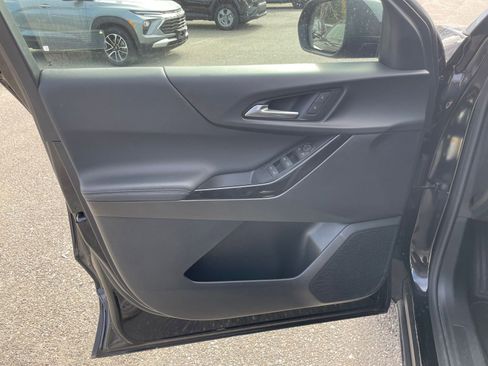 Used 2025 Chevrolet Equinox LT image 20