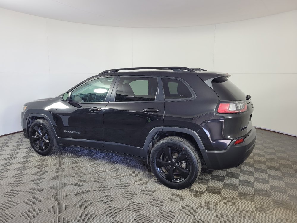 Used 2021 Jeep Cherokee Latitude Plus FWD image 3