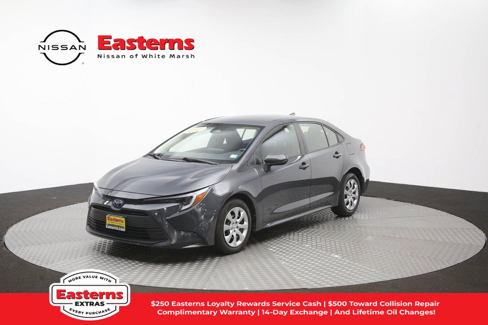 Used 2023 Toyota Corolla LE w/ Carpet Mat Package (TMS) FWD image 52