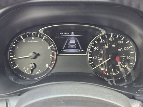 Used 2016 Nissan Pathfinder SV AWD/4WD image 11