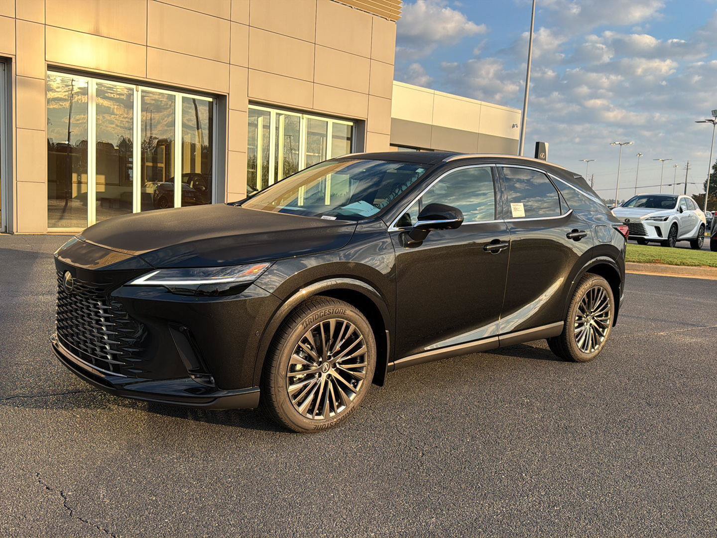 New 2026 Lexus RX 350 FWD w/ Convenience Package image 2
