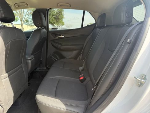 Used 2025 Buick Encore GX Preferred FWD image 27