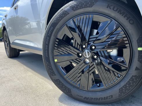 New 2026 Nissan Murano SV image 7