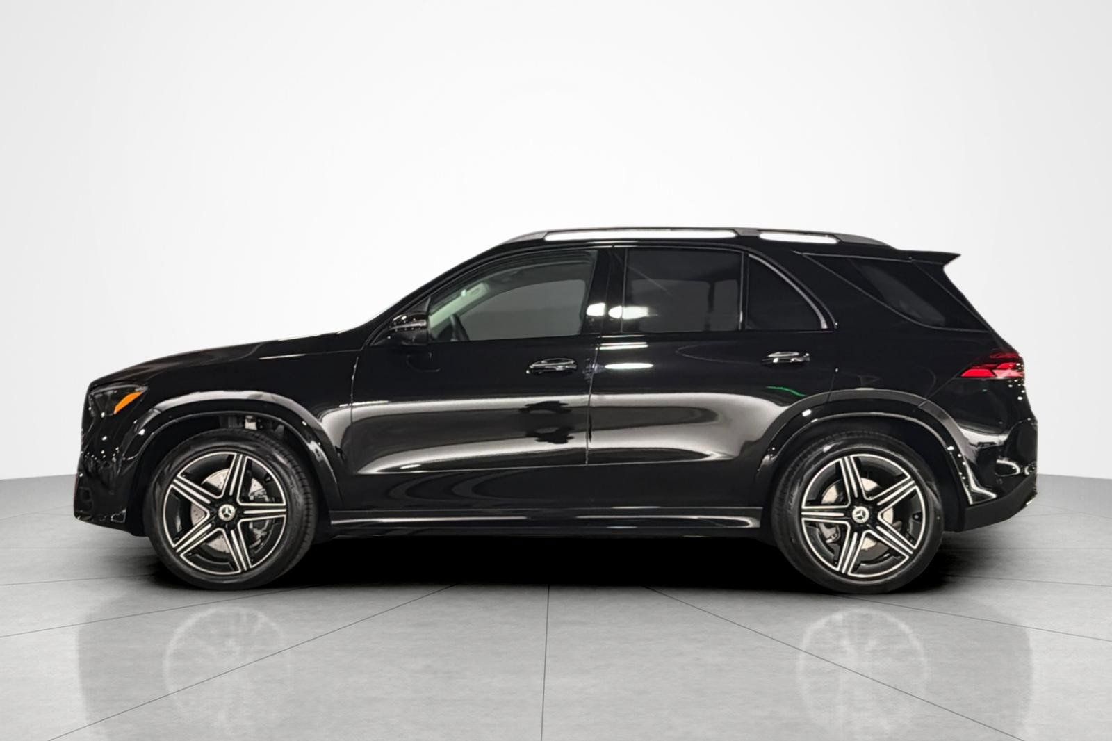 New 2026 Mercedes-Benz GLE 350 4MATIC image 2