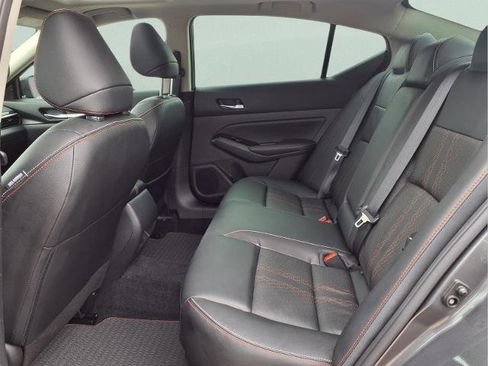 Certified 2025 Nissan Altima 2.5 SR w/ SR Premium Package image 11