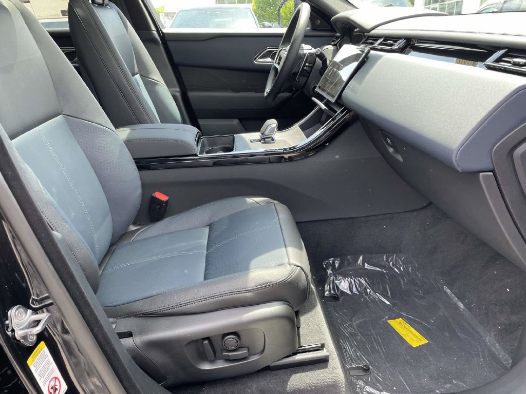New 2026 Land Rover Range Rover Velar Dynamic SE AWD/4WD image 21