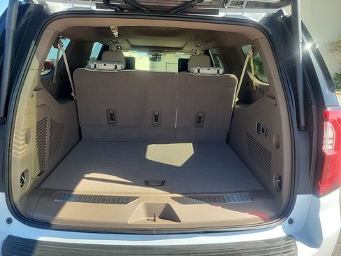 New 2026 GMC Yukon XL Denali w/ Denali Reserve Package image 7