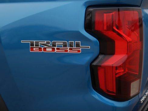 Used 2024 Chevrolet Colorado Trail Boss w/ Advanced Trailering Package image 34