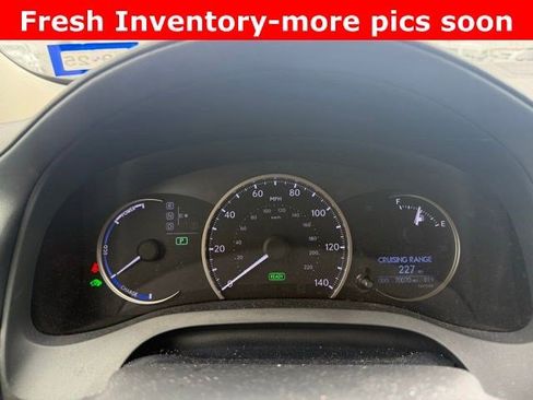 Used 2016 Lexus CT 200h w/ Accessory Package 2 FWD image 6