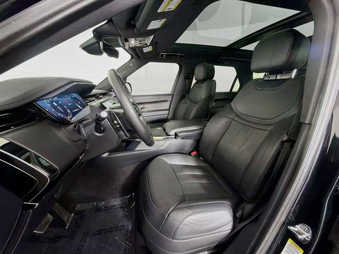 Used 2025 Land Rover Range Rover Sport Dynamic SE image 10