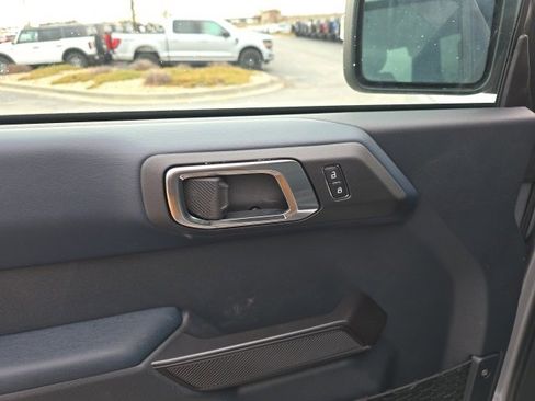 Used 2024 Ford Bronco Outer Banks image 12
