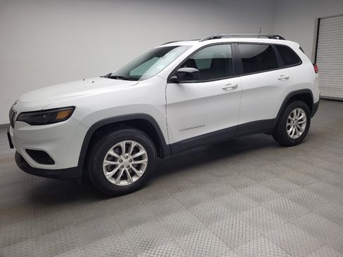 Used 2022 Jeep Cherokee Latitude Lux w/ Sun & Sound Group AWD/4WD image 2