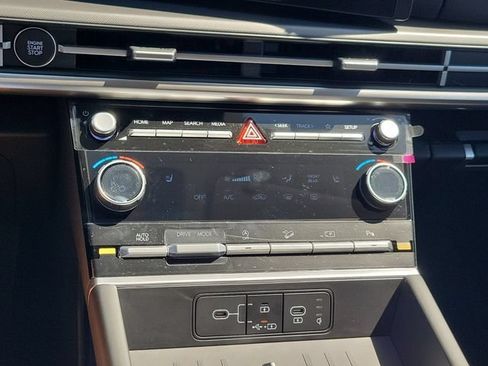 New 2027 Hyundai Santa Fe SEL FWD image 14