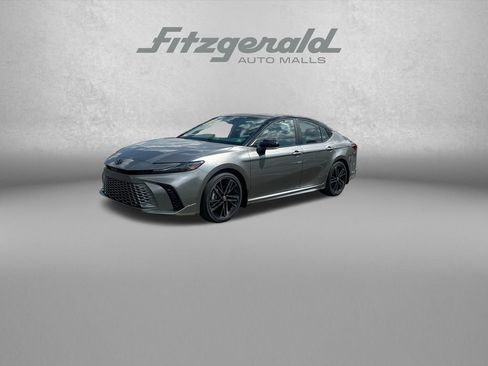 Used 2026 Toyota Camry XSE FWD image 3