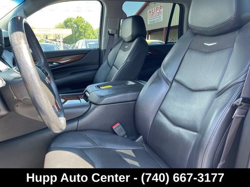 Used 2017 Cadillac Escalade Luxury AWD/4WD image 13