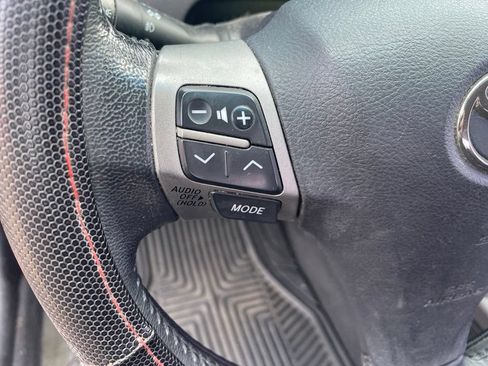 Used 2011 Toyota Camry SE w/ SE Extra-Value Pkg #1 FWD image 15