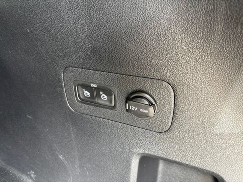 Used 2019 Hyundai Santa Fe Limited FWD image 30