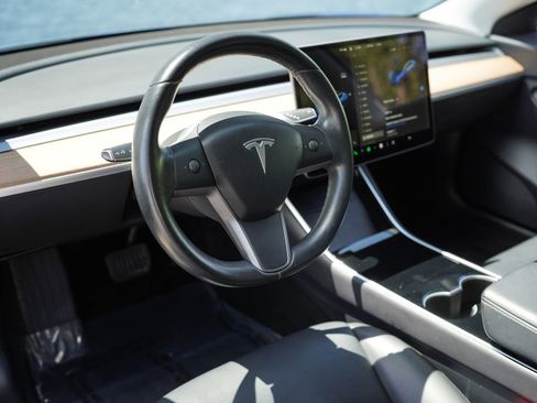 Used 2019 Tesla Model 3 Long Range AWD/4WD image 18