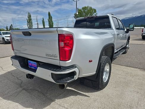 Used 2022 Chevrolet Silverado 3500 High Country w/ Safety Package II image 7