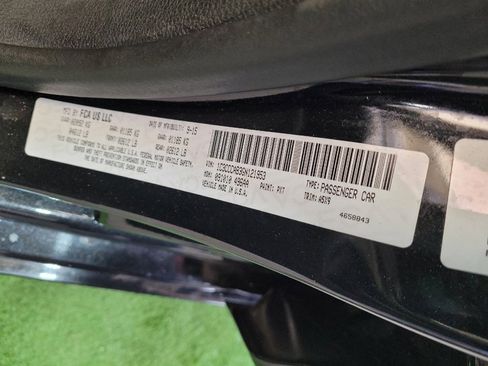 Used 2016 Chrysler 200 Limited image 33