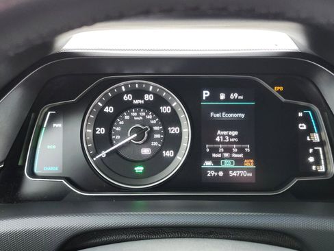 Used 2021 Hyundai Ioniq SE image 30