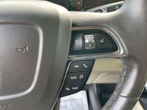 Used 2019 Lincoln Navigator Reserve w/ Cargo Package image 46