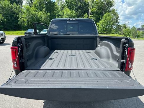 New 2026 RAM 2500 Big Horn AWD/4WD image 24