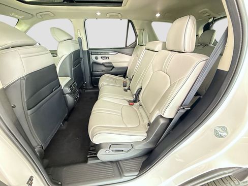 Used 2023 Honda Pilot Elite image 22