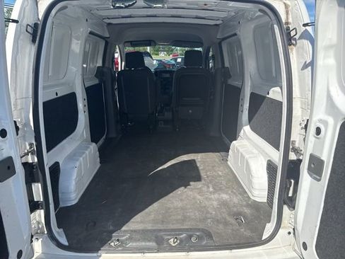 Used 2017 Nissan NV200 SV w/ Technology Package FWD image 17