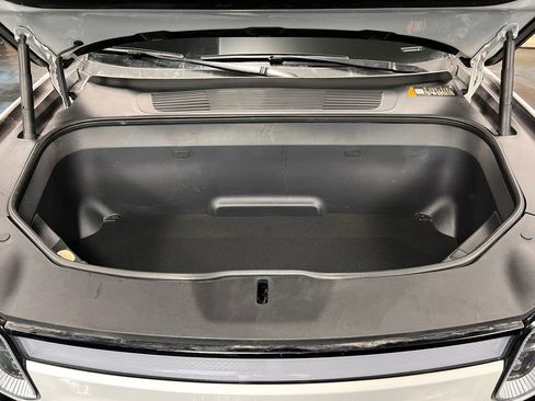 Used 2023 Rivian R1S Adventure image 17