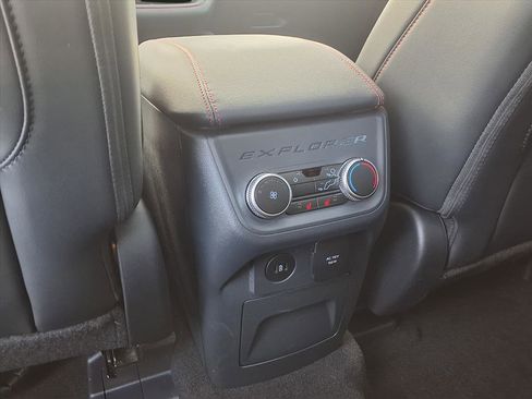 Used 2025 Ford Explorer ST image 26