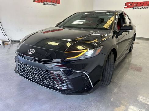 Used 2025 Toyota Camry XSE FWD image 7