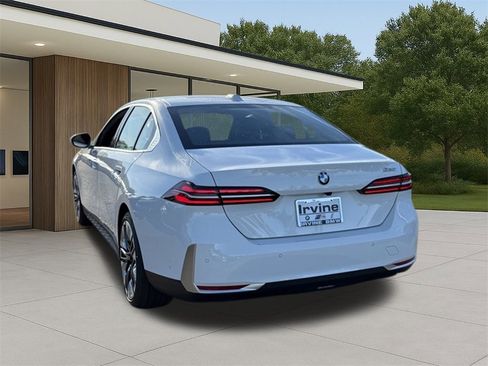 New 2026 BMW 530i image 11